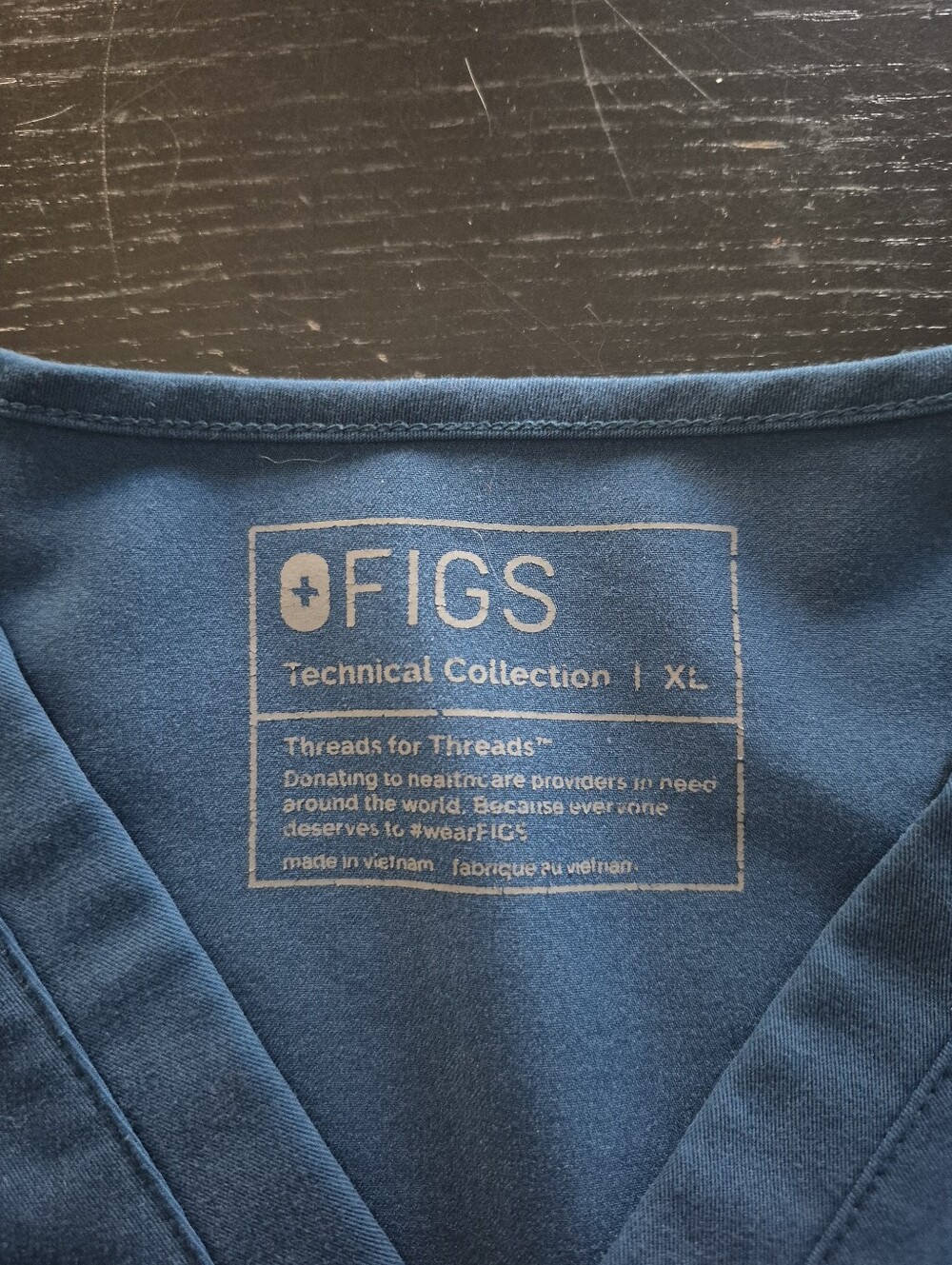 FIGS Scrub Set In Deep Reef XL - Picture 2 of 6